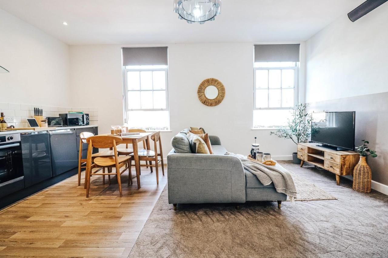 Principality View Apartment Two, By Solace Stays Cardiff Exterior foto