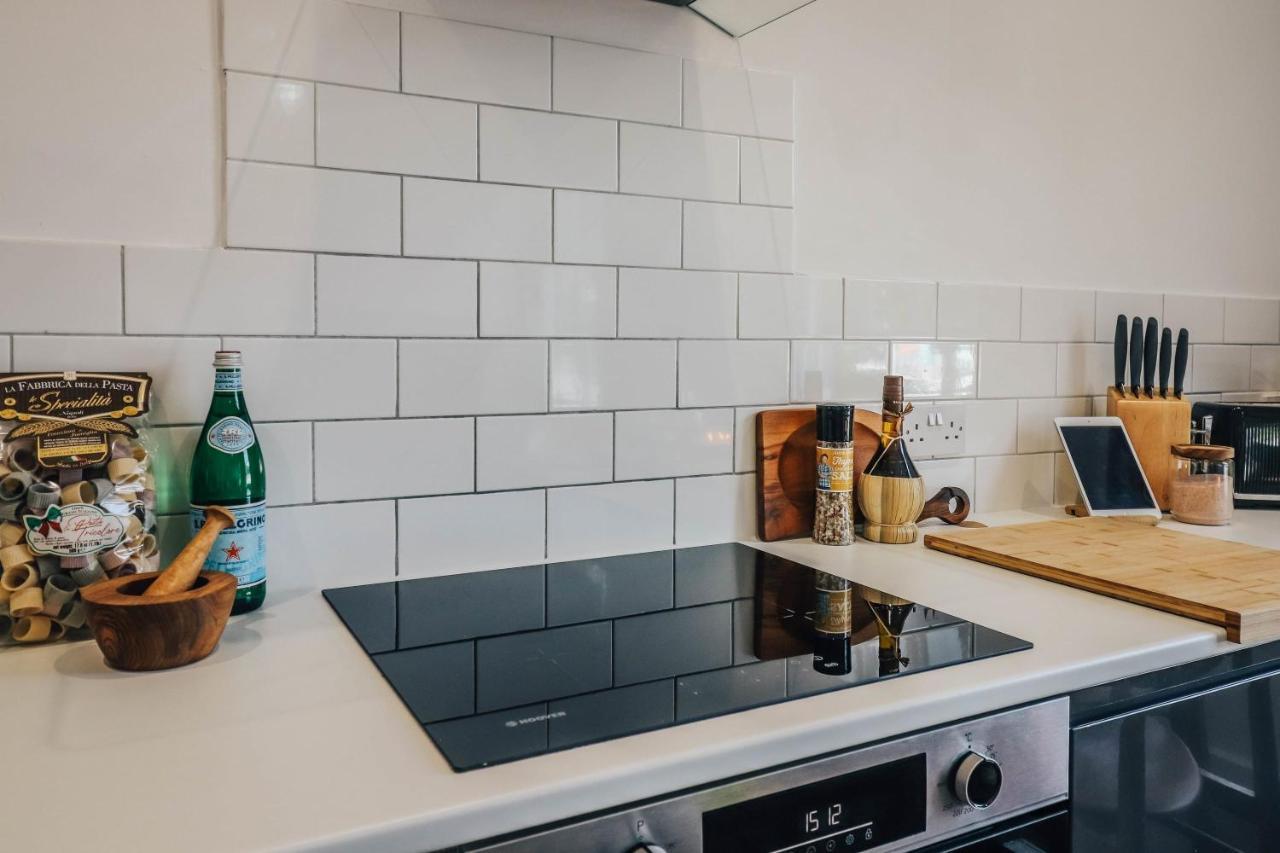 Principality View Apartment Two, By Solace Stays Cardiff Exterior foto