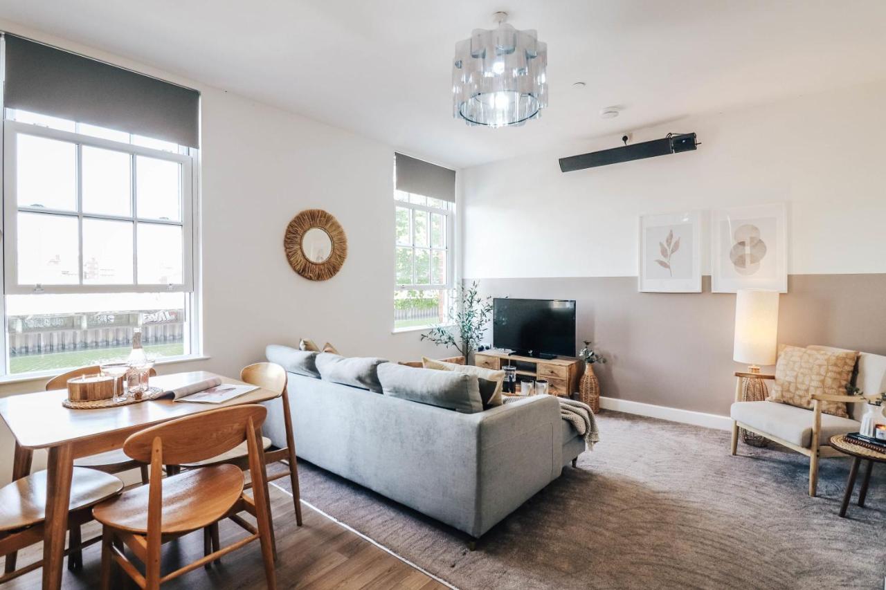 Principality View Apartment Two, By Solace Stays Cardiff Exterior foto